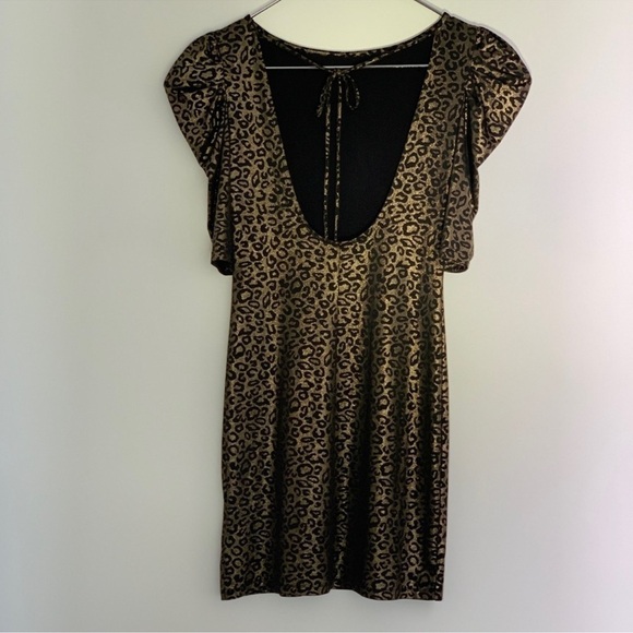 🆕 GUESS Metallic Shimmery Animal Leopard
Print Bodycon Flattering Mini Dress L - Picture 2 of 8
